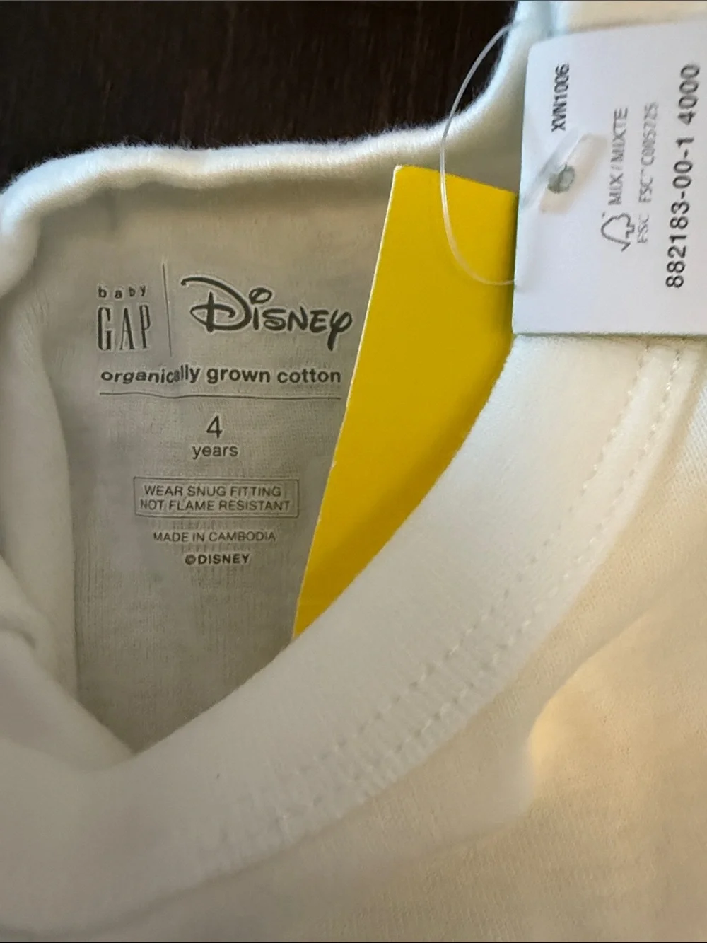 GAP white disney